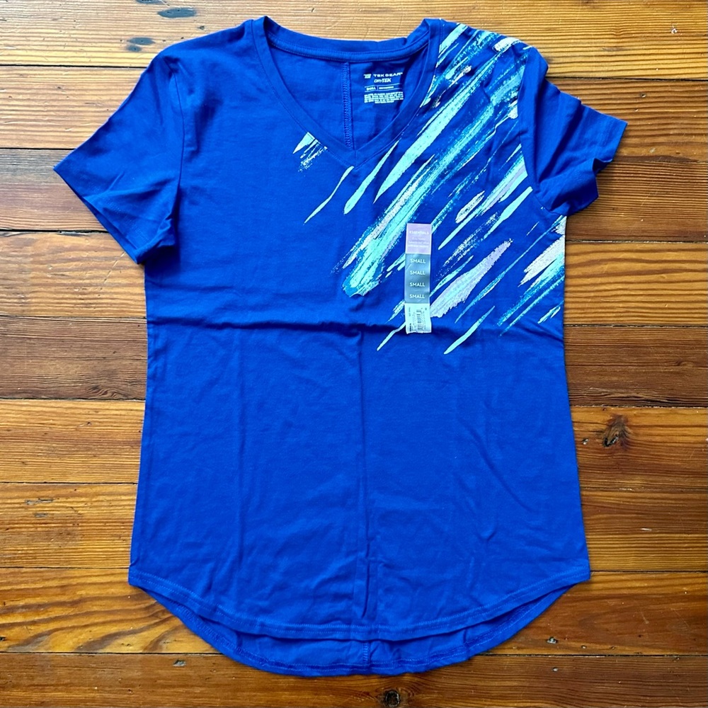 NWT Tek Gear Drytek vneck graphic print tee Small